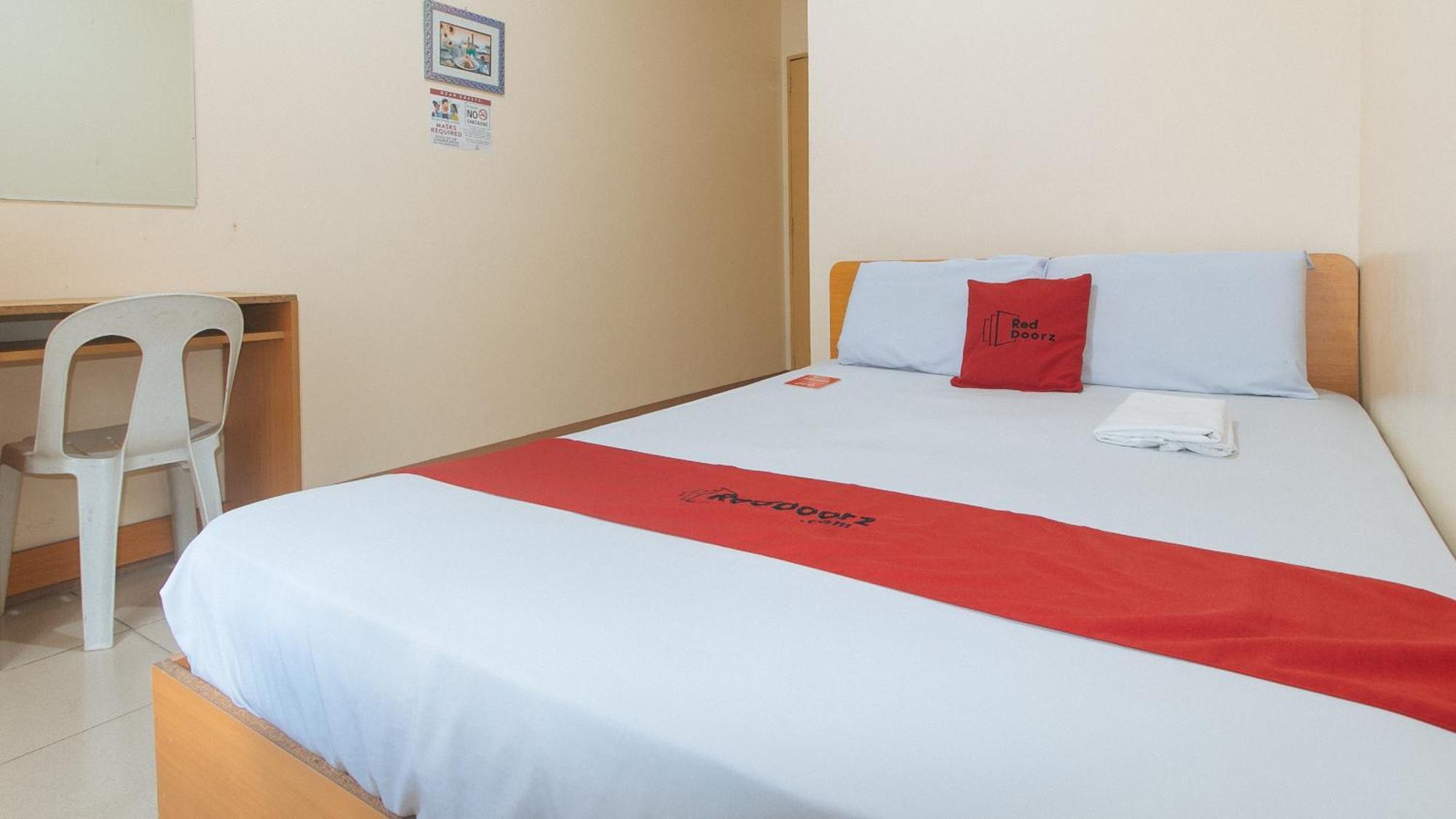 Reddoorz @ Asiana Pension Inn Mandaue City Exterior foto