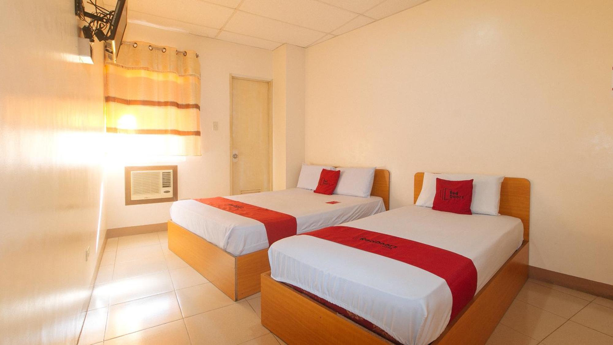 Reddoorz @ Asiana Pension Inn Mandaue City Exterior foto