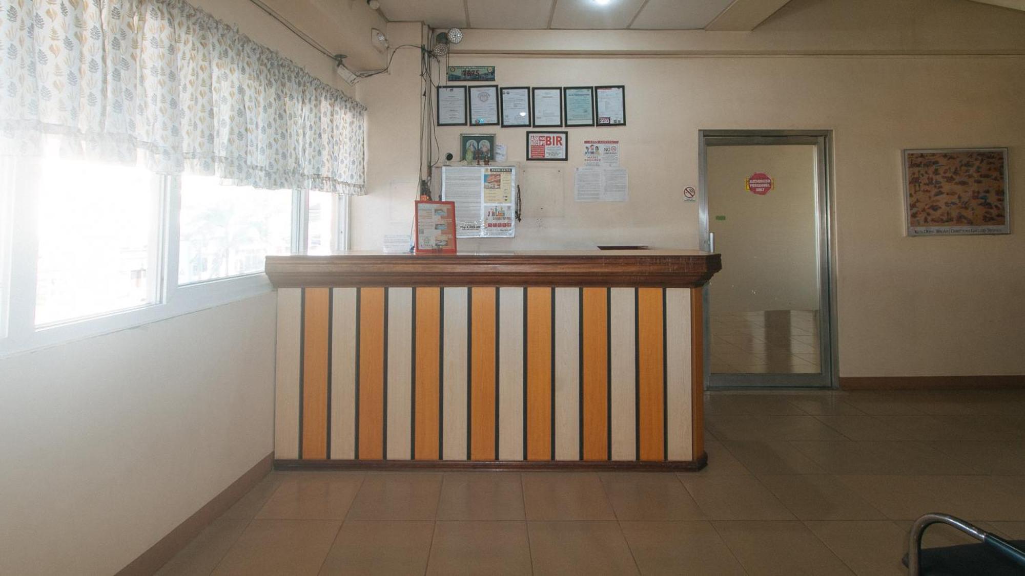 Reddoorz @ Asiana Pension Inn Mandaue City Exterior foto